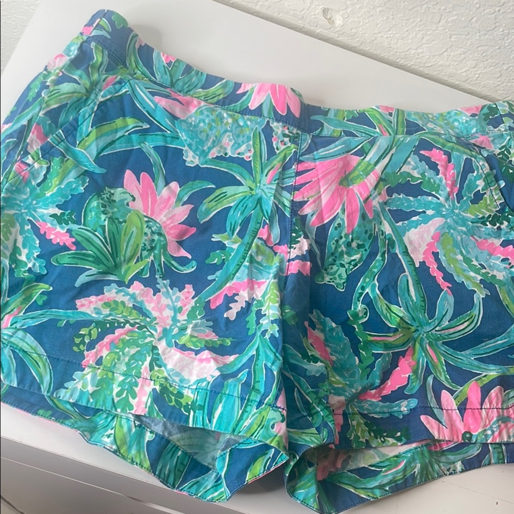 Lilly Pulitzer Ocean view shorts size S